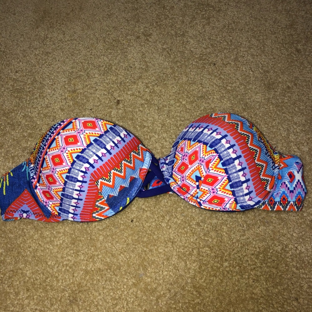 Strapless bikini top